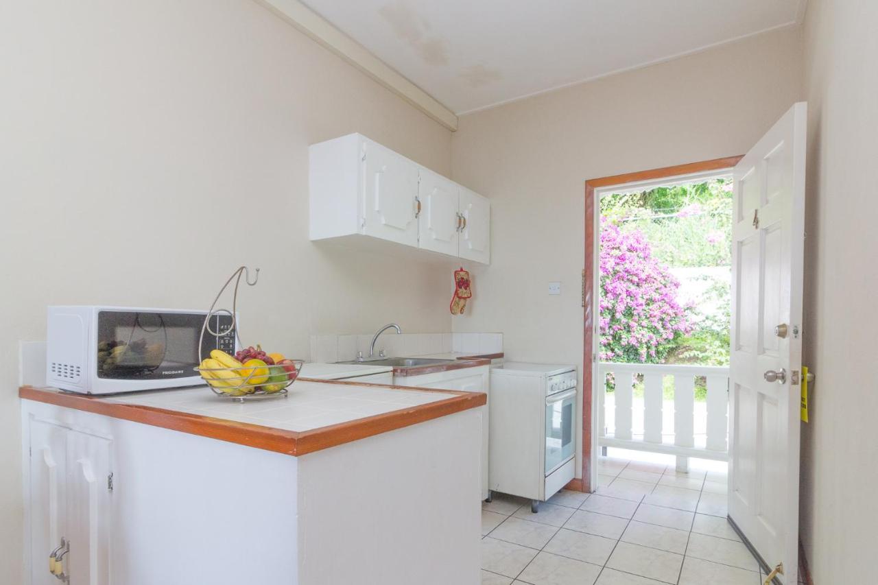 Rosewood Apartment Hotel Arnos Vale Exterior foto